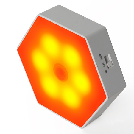 Lumina de noapte fara componenta albastra cu senzor de miscare Bentech GYD05R - lumina rosie